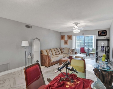 130 Ne 26th Avenue - Photo Thumbnail 5