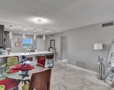 130 Ne 26th Avenue - Photo Thumbnail 12