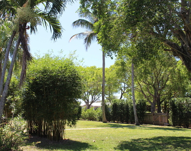 225 Gulfstream Boulevard - Photo Thumbnail 18