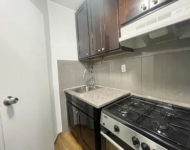 97 Allen Street - Photo Thumbnail 1