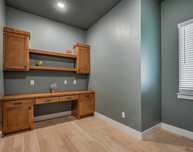 9209 Nw 84th Terrace - Photo Thumbnail 3