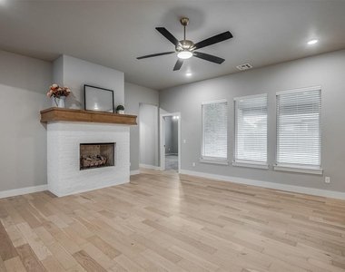 9209 Nw 84th Terrace - Photo Thumbnail 6