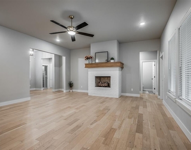 9209 Nw 84th Terrace - Photo Thumbnail 1