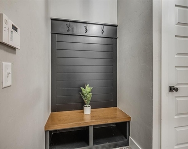 9209 Nw 84th Terrace - Photo Thumbnail 16