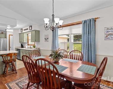 147 Bain Lane - Photo Thumbnail 6