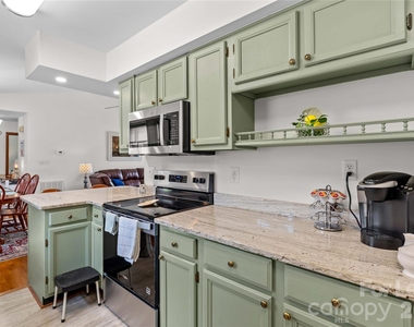 147 Bain Lane - Photo Thumbnail 9