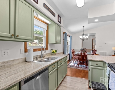 147 Bain Lane - Photo Thumbnail 10