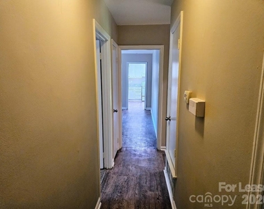 6815 Water Mill Court - Photo Thumbnail 6
