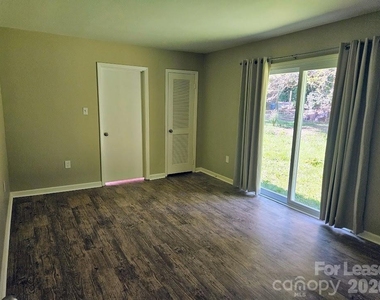 6815 Water Mill Court - Photo Thumbnail 5