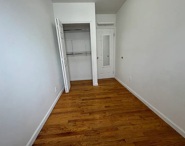 214 1st Avenue - Photo Thumbnail 4