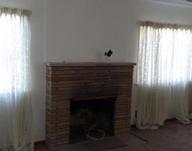 250 Lucada Street - Photo Thumbnail 1