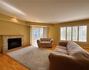 320 S Willaman Drive - Photo Thumbnail 10