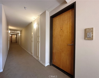 320 S Willaman Drive - Photo Thumbnail 3