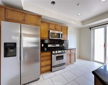 320 S Willaman Drive - Photo Thumbnail 13