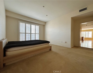320 S Willaman Drive - Photo Thumbnail 24