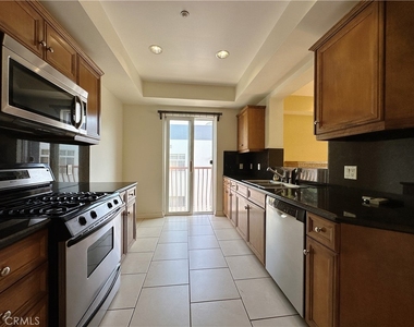 320 S Willaman Drive - Photo Thumbnail 14