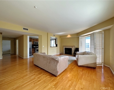 320 S Willaman Drive - Photo Thumbnail 8