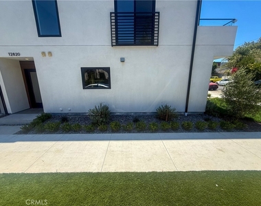 12820 Bloomfield Street - Photo Thumbnail 12