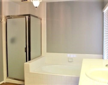 23491 Thornewood - Photo Thumbnail 19