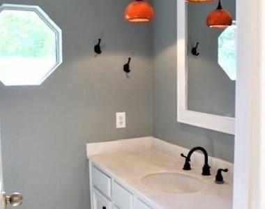 23491 Thornewood - Photo Thumbnail 2