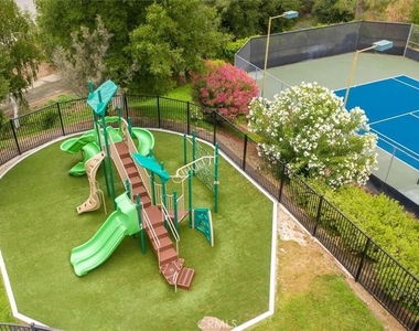 23491 Thornewood - Photo Thumbnail 31