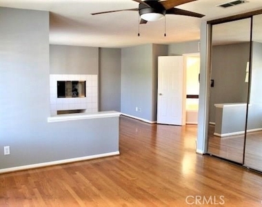 23491 Thornewood - Photo Thumbnail 15