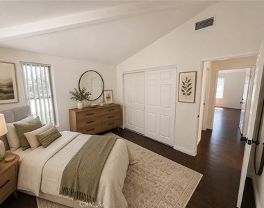 15750 Devonshire Street - Photo Thumbnail 16