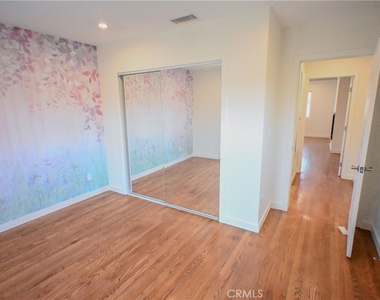 22411 Anza - Photo Thumbnail 12