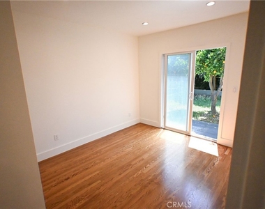 22411 Anza - Photo Thumbnail 10