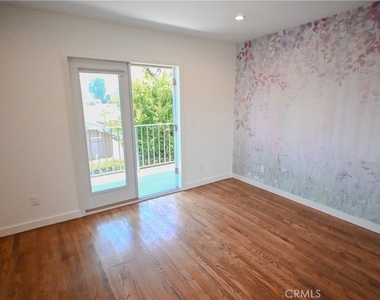 22411 Anza - Photo Thumbnail 11