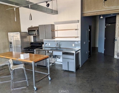315 E 8th Street - Photo Thumbnail 22