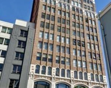 315 E 8th Street - Photo Thumbnail 21