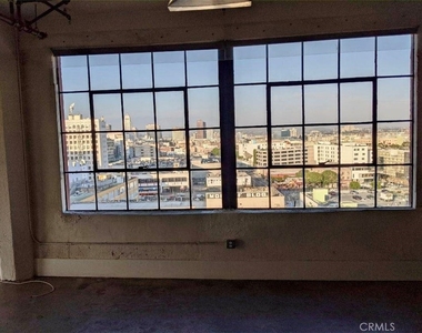 315 E 8th Street - Photo Thumbnail 29