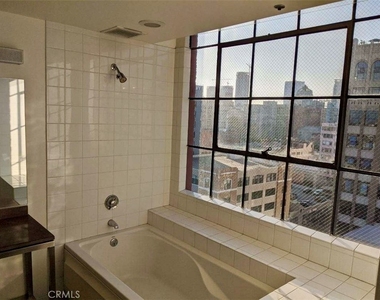 315 E 8th Street - Photo Thumbnail 25
