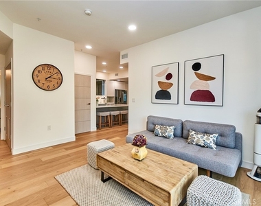 820 S Wilton - Photo Thumbnail 19