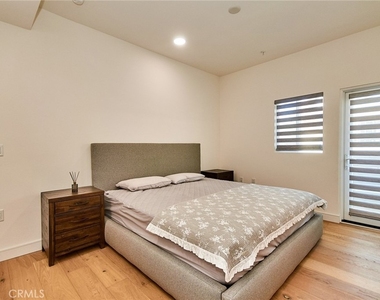 820 S Wilton - Photo Thumbnail 20