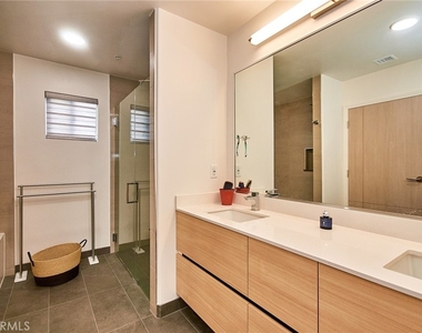 820 S Wilton - Photo Thumbnail 25