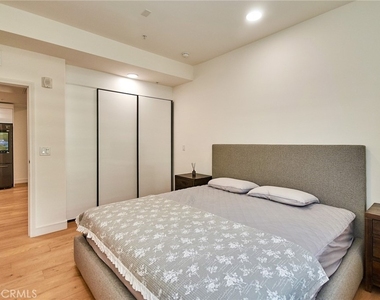 820 S Wilton - Photo Thumbnail 21