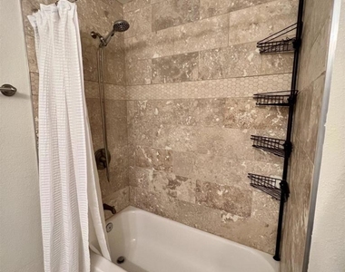 532 Dakota Way - Photo Thumbnail 19