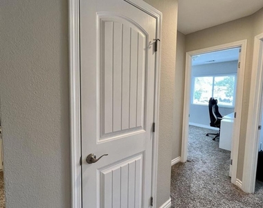 532 Dakota Way - Photo Thumbnail 25
