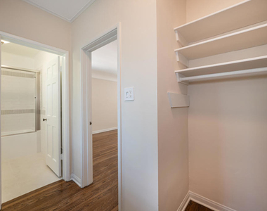 1720 N Vista Street - Photo Thumbnail 30
