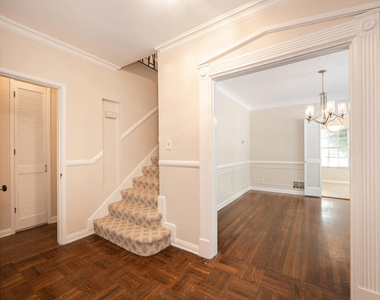1720 N Vista Street - Photo Thumbnail 1