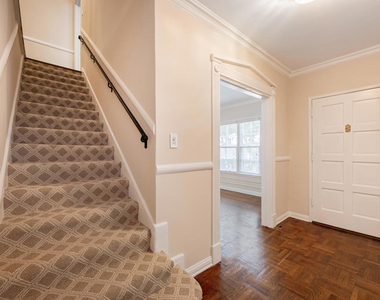 1720 N Vista Street - Photo Thumbnail 2