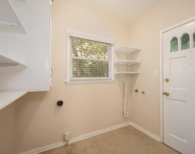 1720 N Vista Street - Photo Thumbnail 14