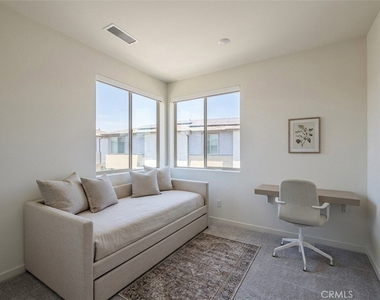 1572 Lima - Photo Thumbnail 5