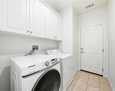 37 Roycroft - Photo Thumbnail 33