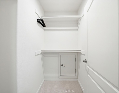 37 Roycroft - Photo Thumbnail 35