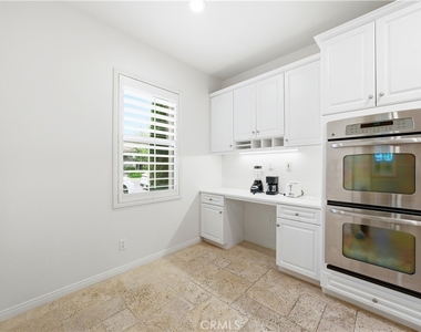 37 Roycroft - Photo Thumbnail 12