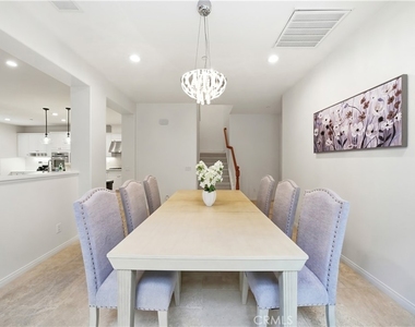 37 Roycroft - Photo Thumbnail 7