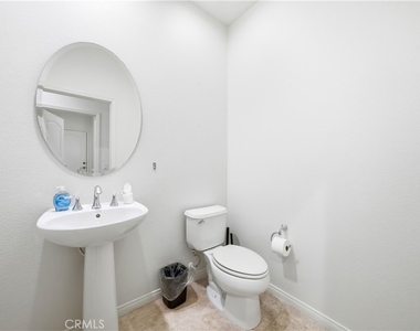 37 Roycroft - Photo Thumbnail 32